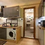 Rentplanet - Rejtana Apartamento *